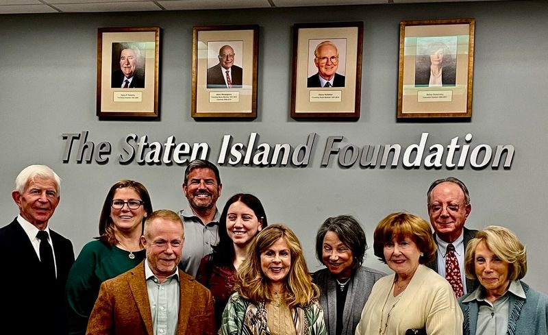 The Staten Island Foundation board celebrates original founders and grants fellowships in Betsy Dubovsky’s name